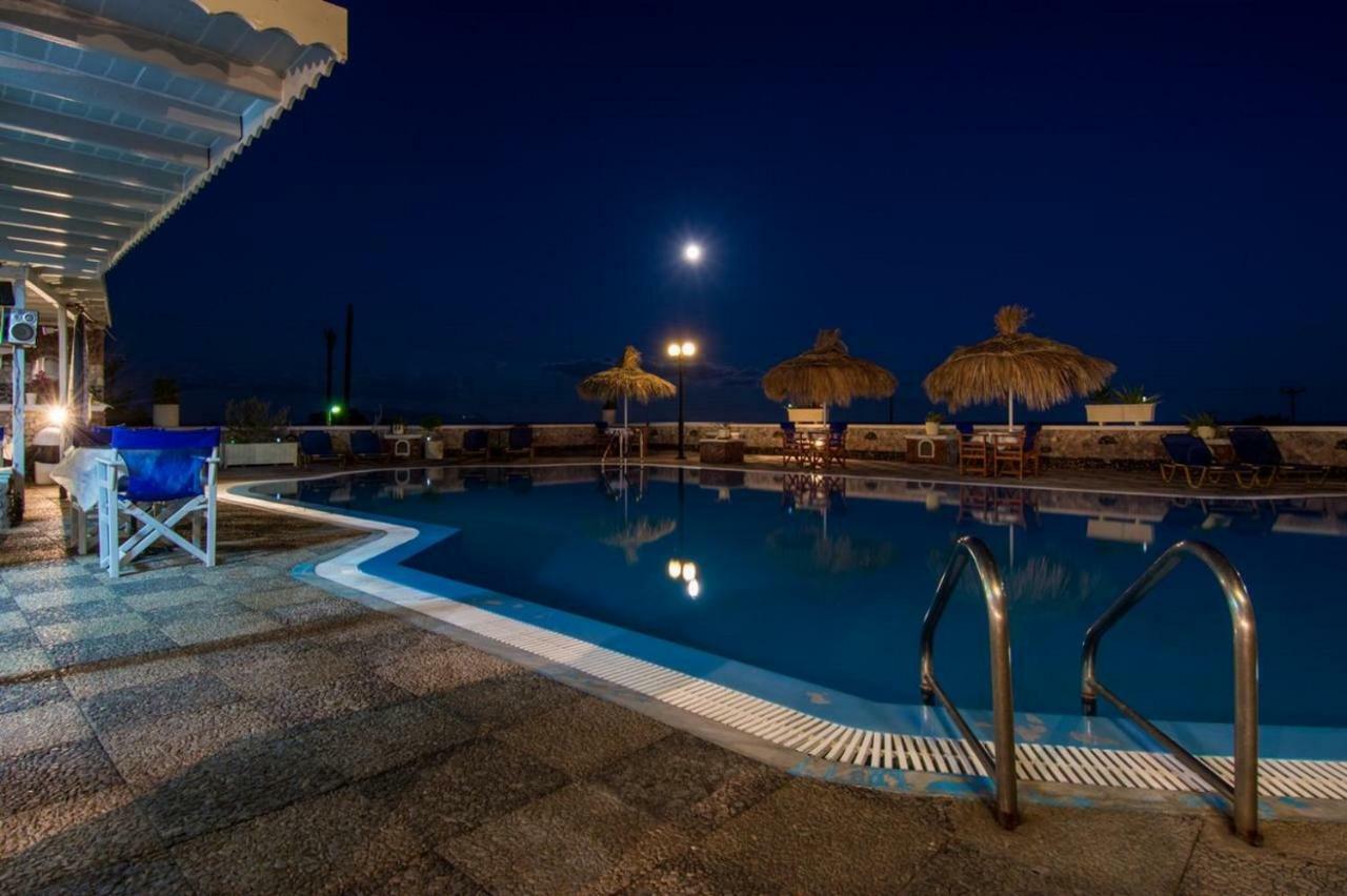 Sea Side Perivolos Hotel Bagian luar foto