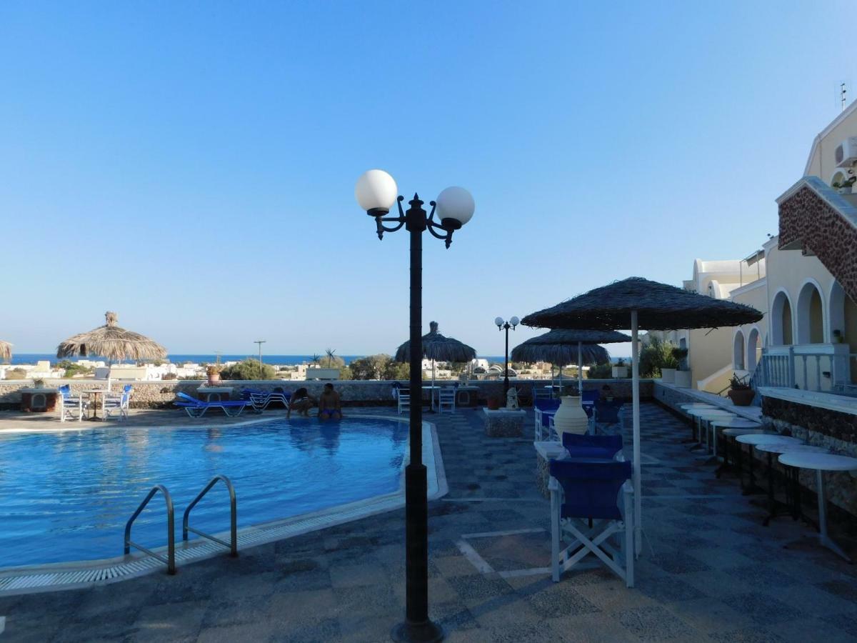 Sea Side Perivolos Hotel Bagian luar foto
